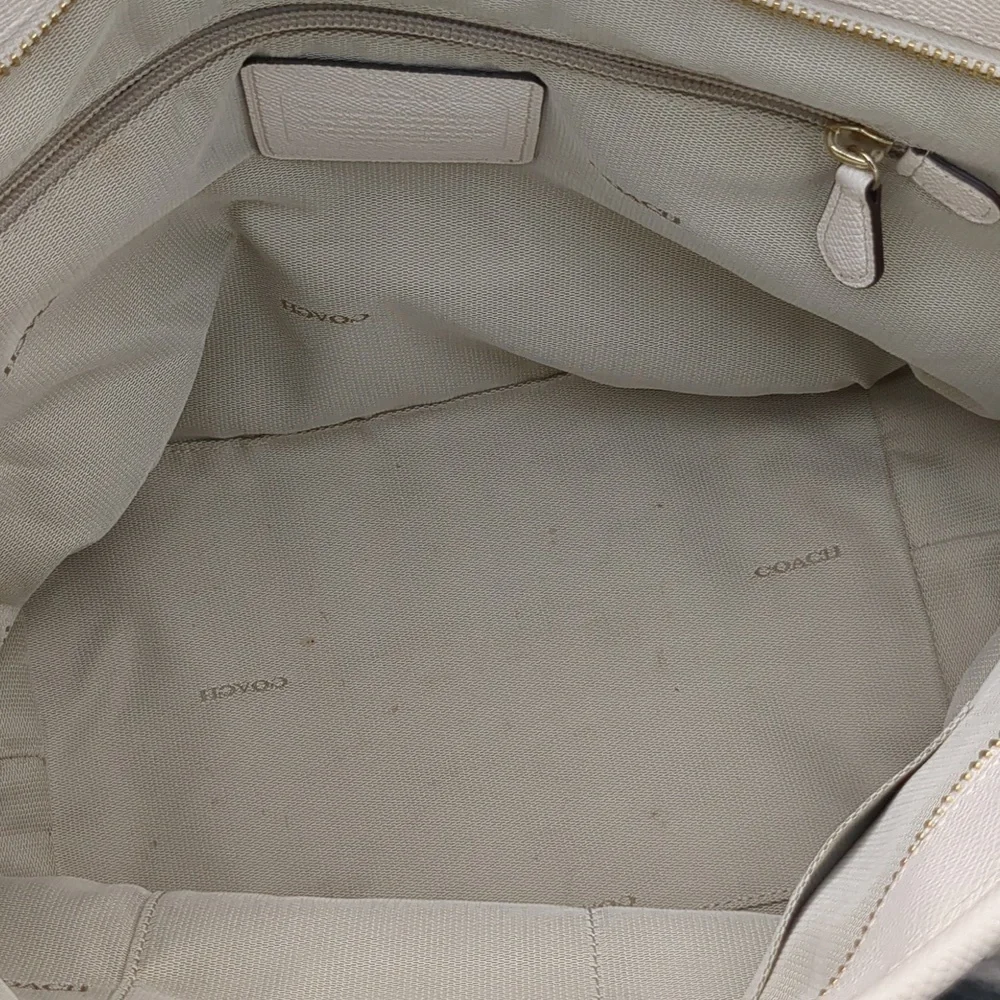 Coach White Taxi Tote Bag - Picture 10 of 15